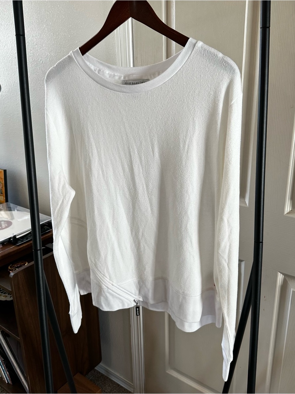 Mind Body Love White Long Sleeve Crewneck Top 🦋